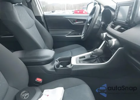 2019 Toyota Rav4 Xle from USA, damaged, VIN 2T3P1RFV1KW031016